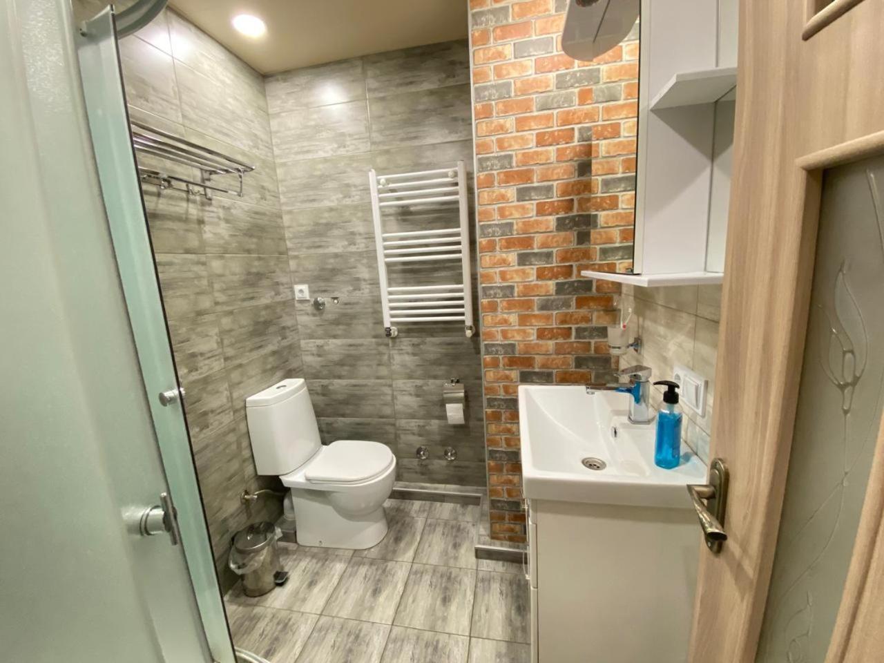 5 Rooms Near 300 Aragveli Metro Station Tbilisi Room photo
